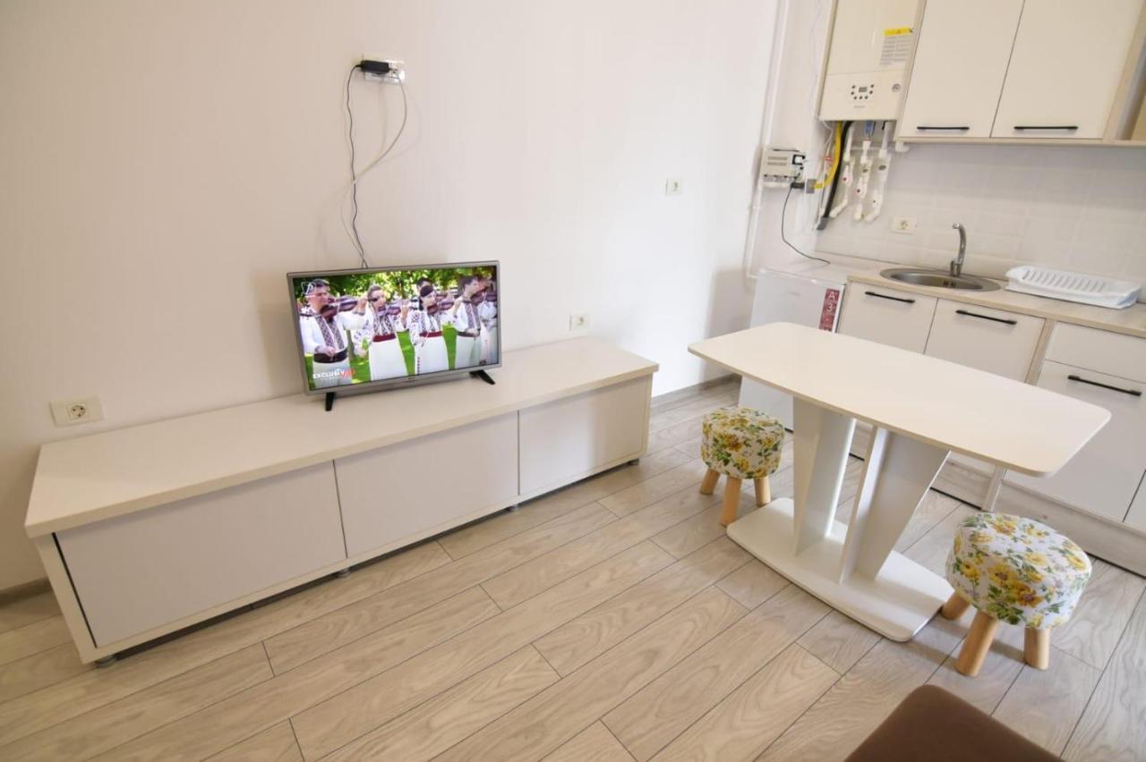 Cris Sunny Apartaments Navodari Luaran gambar